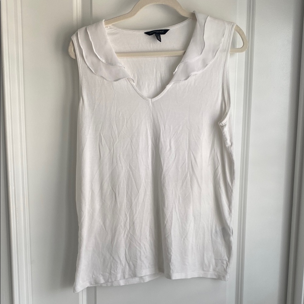 Banana Republic White Ruffled Sleeveless Blouse